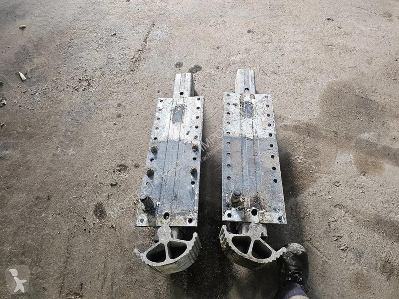 قطع غيار الآليات الثقيلة Jost Aluminum trailer...