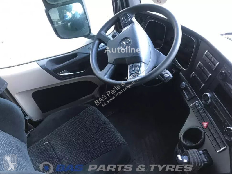 قطع غيار الآليات الثقيلة Mercedes