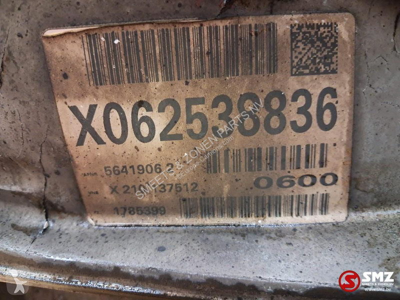 قطع غيار الآليات الثقيلة Mercedes...