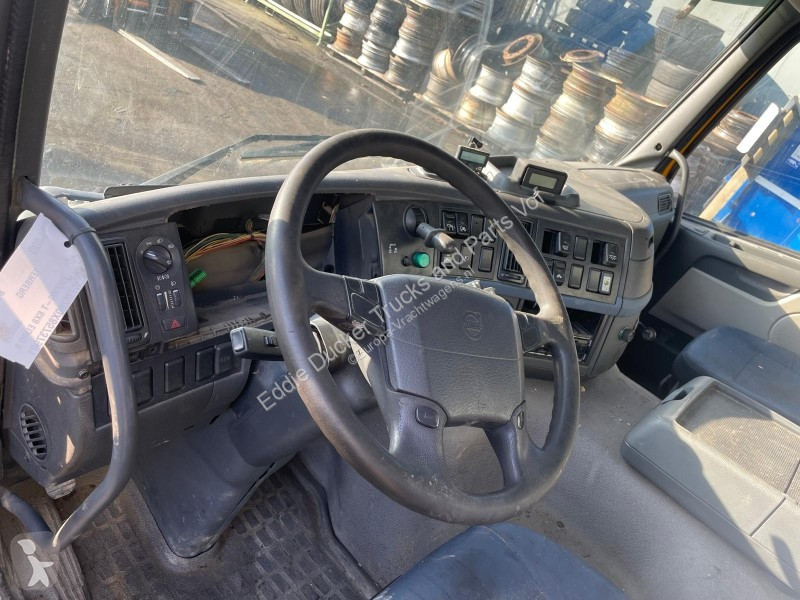 قطع غيار الآليات الثقيلة Volvo DAY CAB