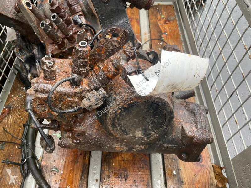 قطع غيار الآليات الثقيلة Terberg STEERING BOX 8X8