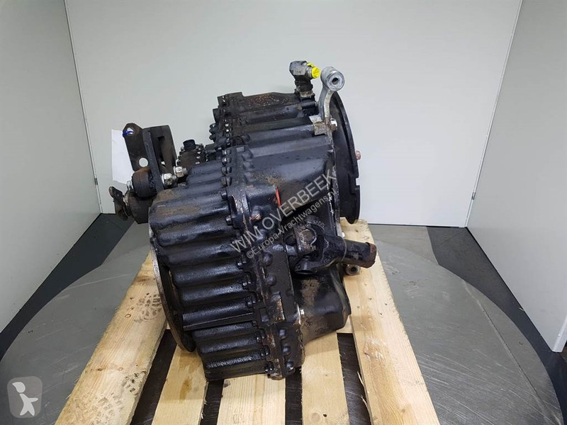 قطع غيار الآليات الثقيلة JCB...