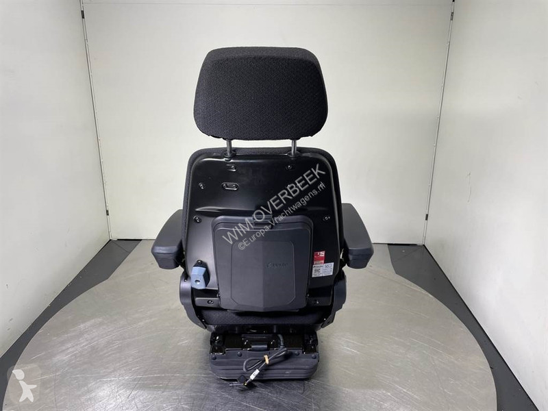 قطع غيار الآليات الثقيلة  Seats HIGHLANDER...