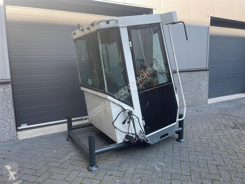 Запчасти для грузовика Liebherr L514...