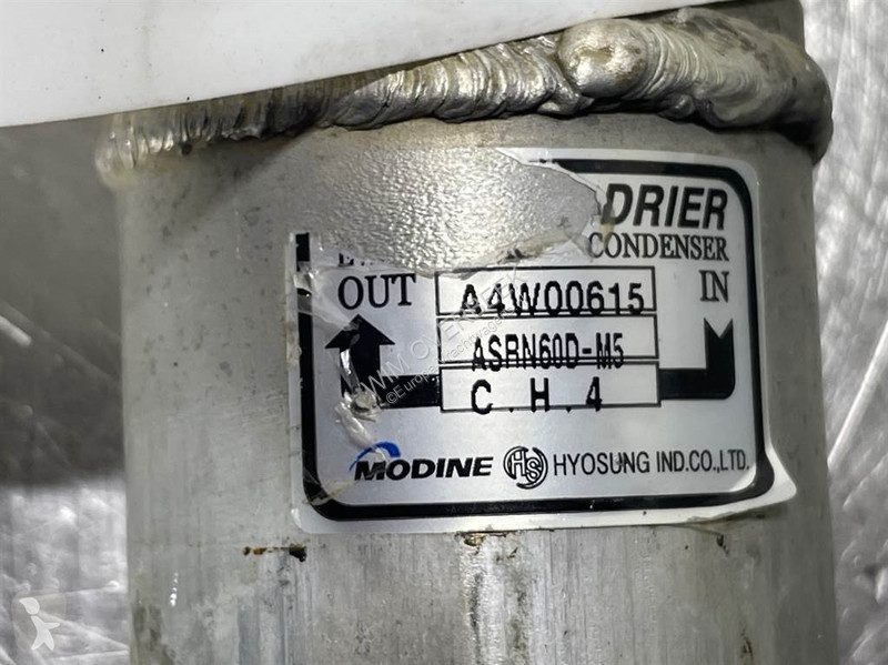 قطع غيار الآليات الثقيلة Hyundai...