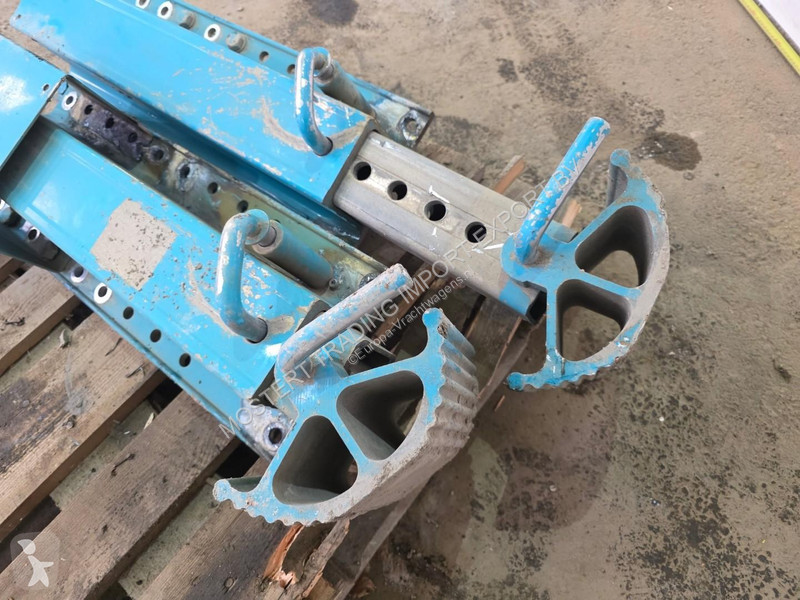 قطع غيار الآليات الثقيلة Jost Aluminum trailer...