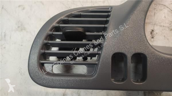 قطع غيار الآليات الثقيلة Mercedes Couverture du...