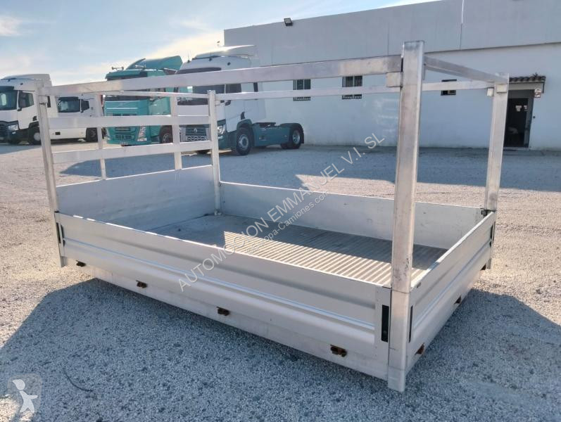 قطع غيار الآليات الثقيلة   CAJA DE ALUMINIO