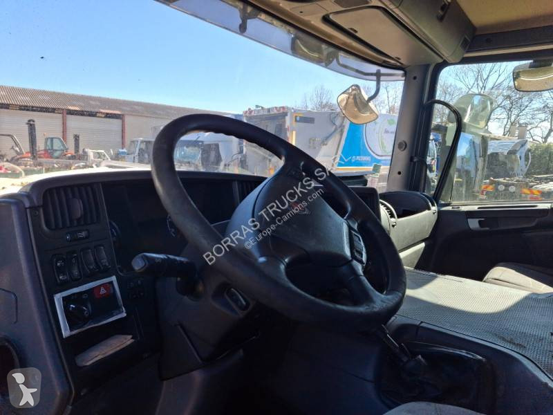 قطع غيار الآليات الثقيلة Scania