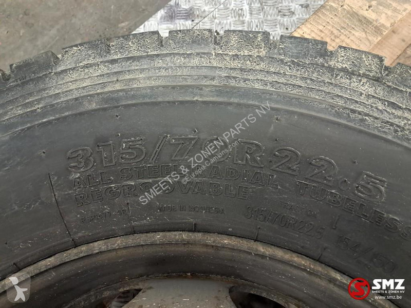 قطع غيار الآليات الثقيلة  Occ vrachtwagenband...