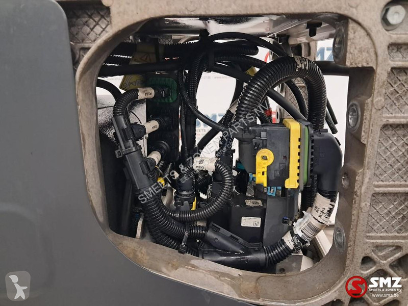 قطع غيار الآليات الثقيلة Renault Occ AdBluetank...