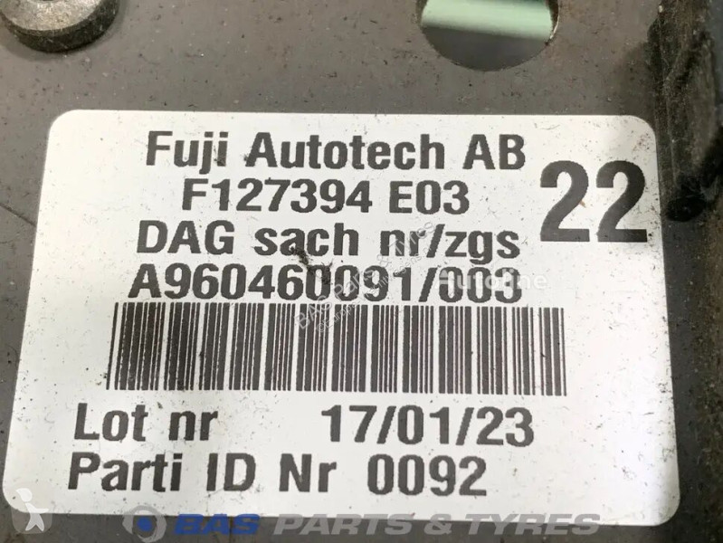 قطع غيار الآليات الثقيلة Mercedes Mercedes