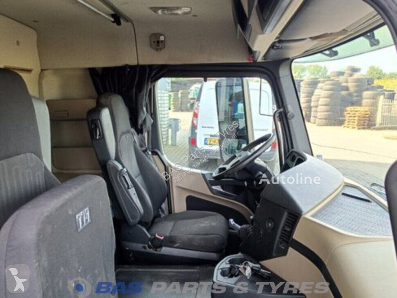 قطع غيار الآليات الثقيلة Mercedes