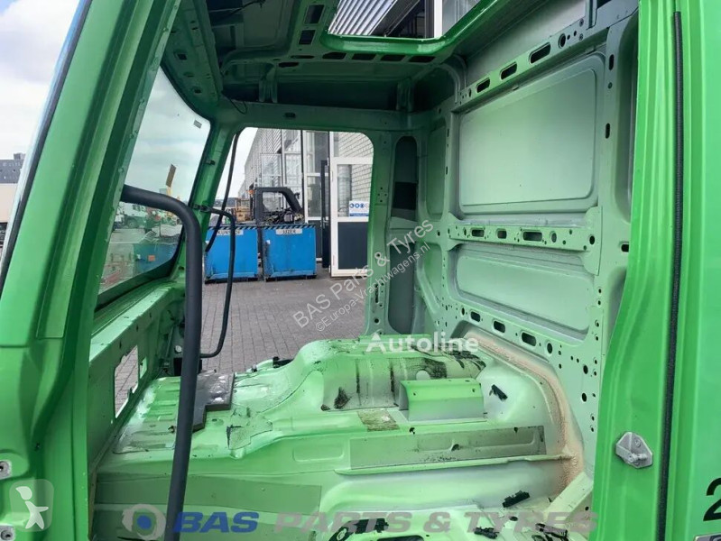 قطع غيار الآليات الثقيلة Volvo
