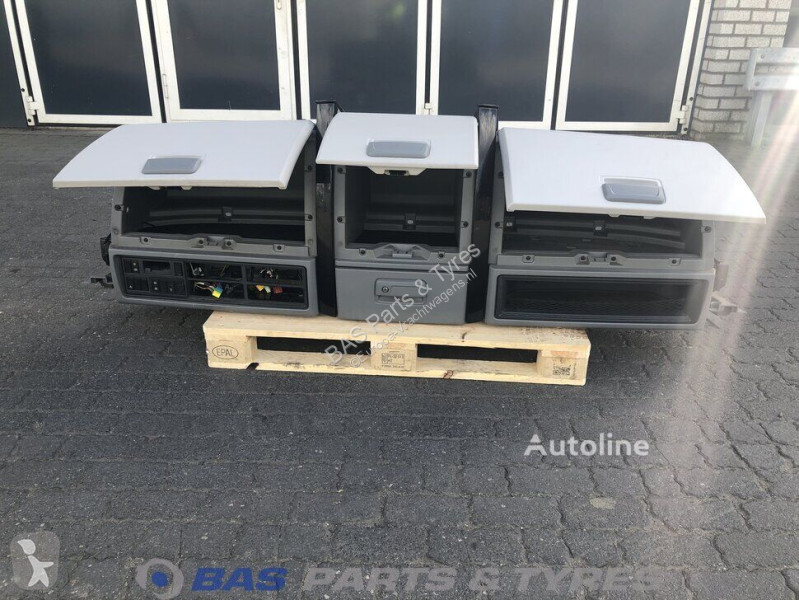 قطع غيار الآليات الثقيلة Renault Storage space