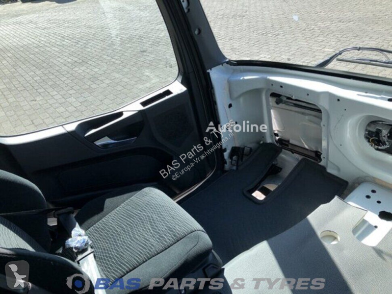 قطع غيار الآليات الثقيلة Mercedes