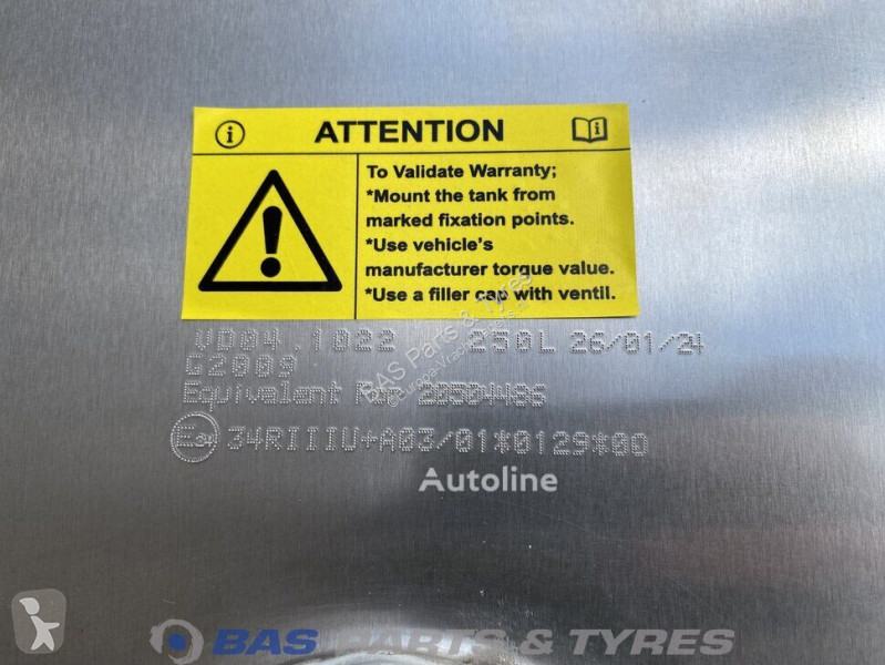 قطع غيار الآليات الثقيلة Volvo 220 Liter