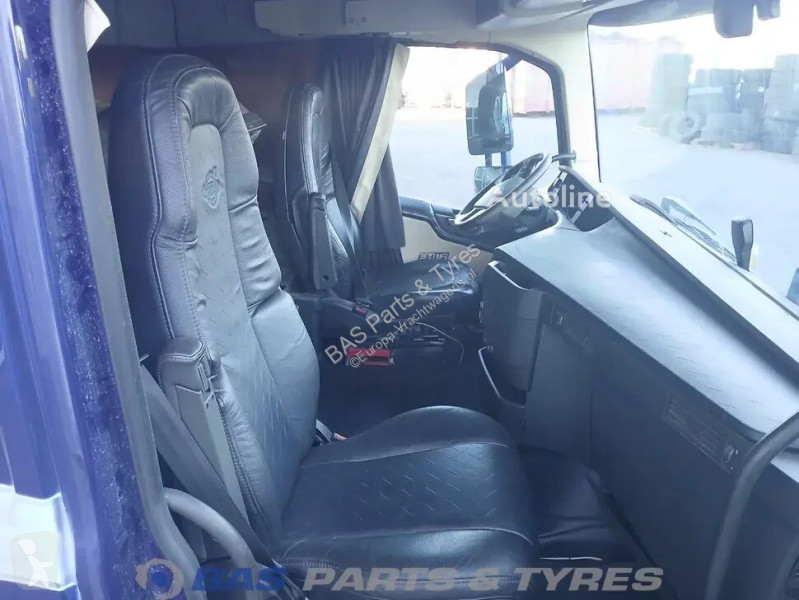 قطع غيار الآليات الثقيلة Volvo