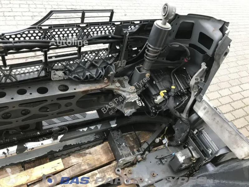 قطع غيار الآليات الثقيلة Mercedes