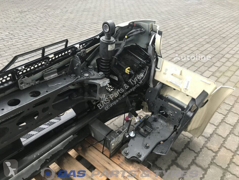 قطع غيار الآليات الثقيلة Mercedes