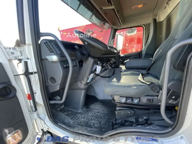 قطع غيار الآليات الثقيلة Volvo