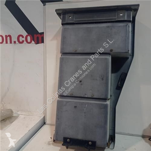 قطع غيار الآليات الثقيلة Renault Marchepied...