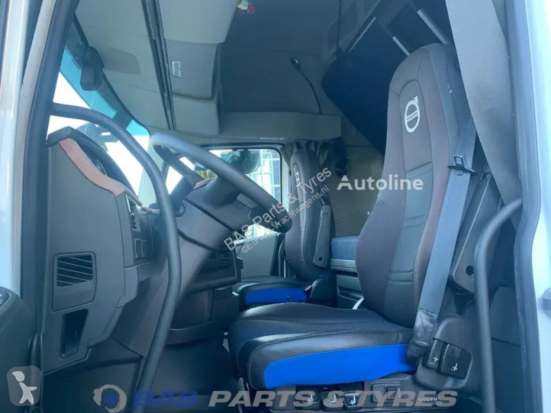 قطع غيار الآليات الثقيلة Volvo