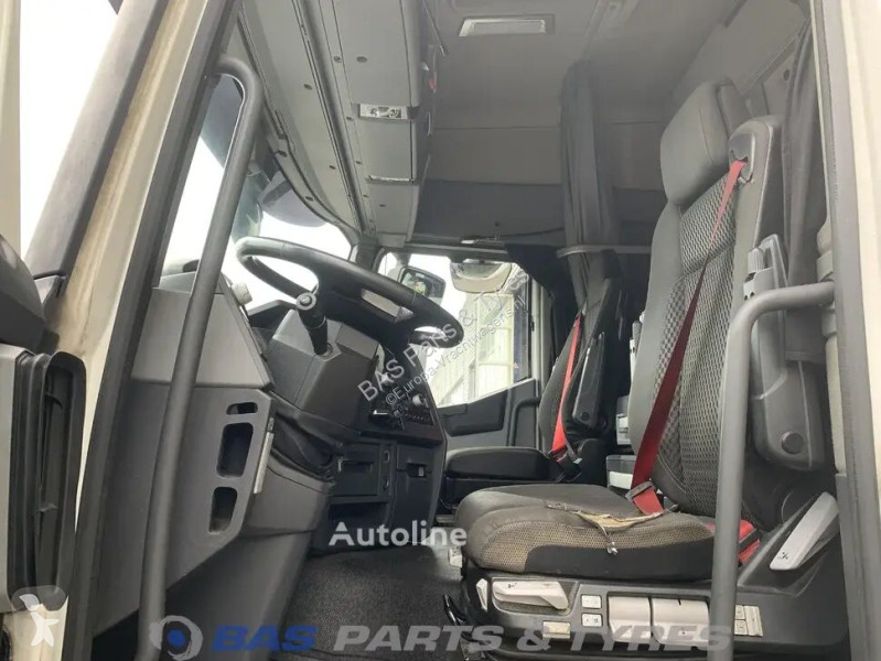 قطع غيار الآليات الثقيلة Renault T-Serie...