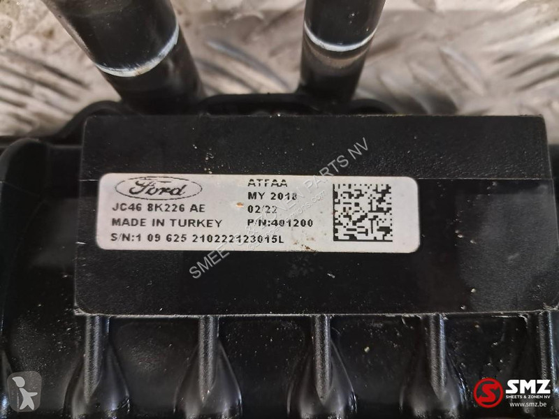 قطع غيار الآليات الثقيلة Ford Occ radiator Ford