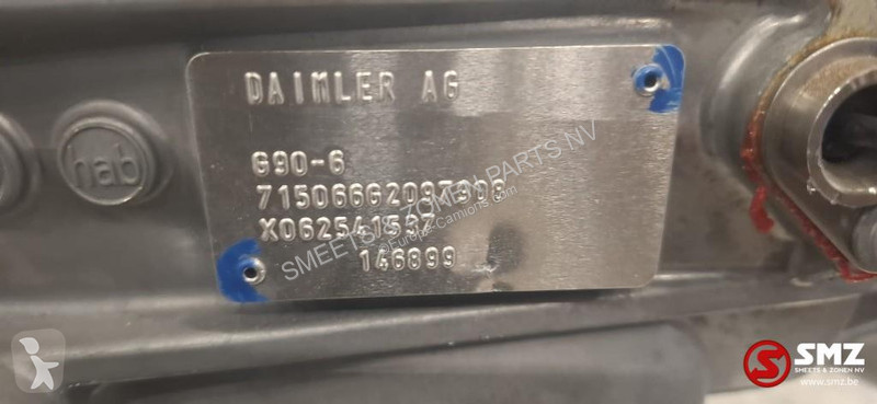 قطع غيار الآليات الثقيلة Mercedes...