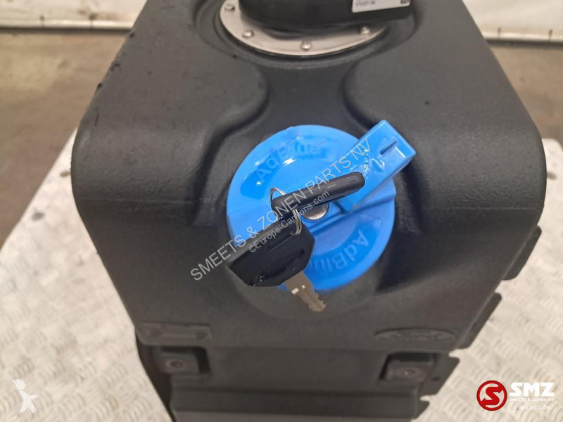 قطع غيار الآليات الثقيلة Ford Occ AdBlue tank +...