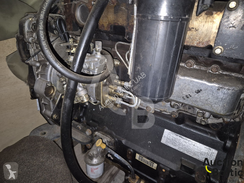قطع غيار الآليات الثقيلة Perkins engine