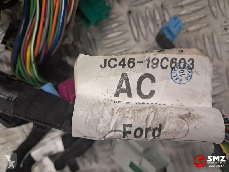 قطع غيار الآليات الثقيلة Ford Occ...