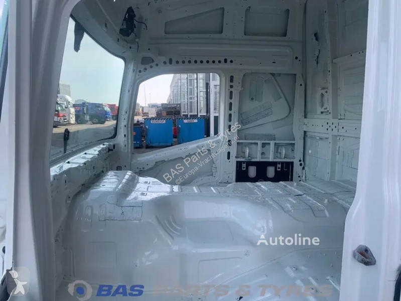 قطع غيار الآليات الثقيلة Volvo