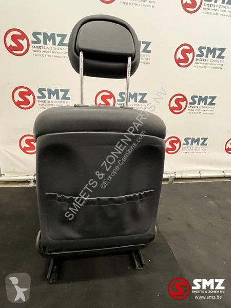 Vrachtwagenonderdelen Mercedes Occ set zetels...