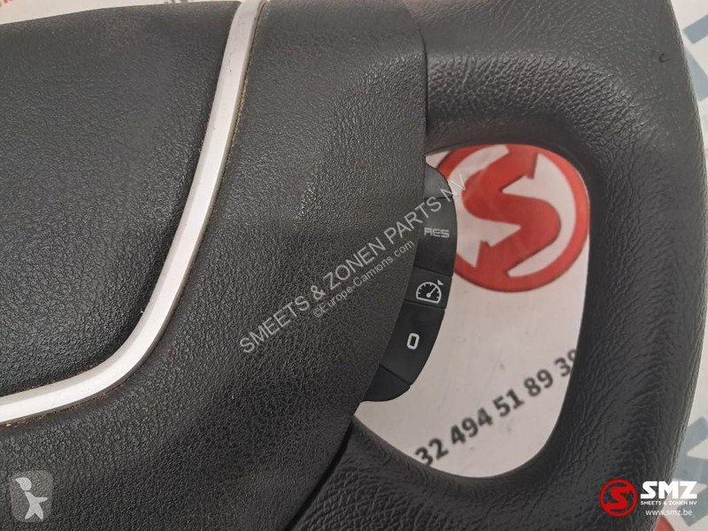 قطع غيار الآليات الثقيلة Renault Occ stuurwiel...