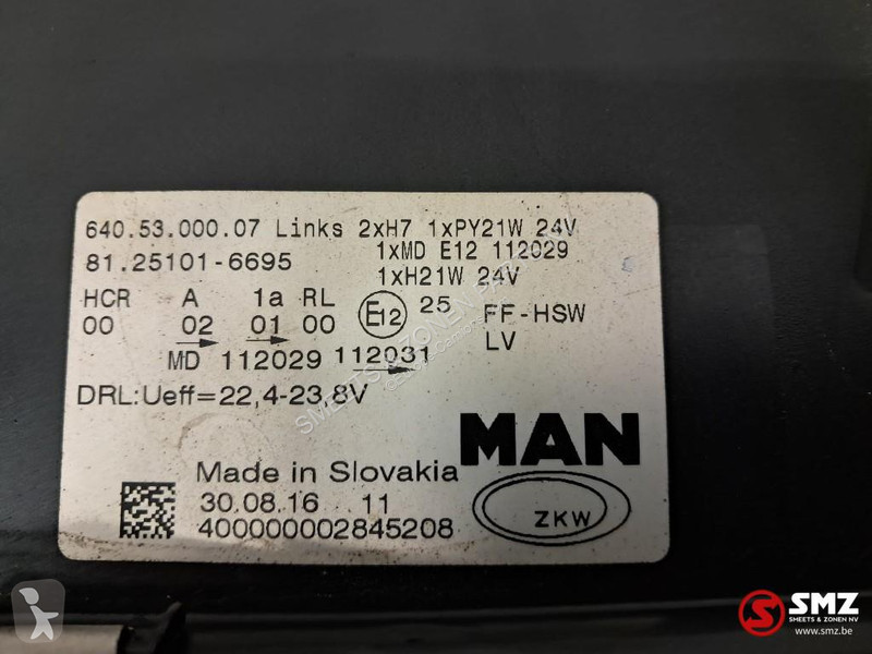 قطع غيار الآليات الثقيلة MAN Occ koplamp links...