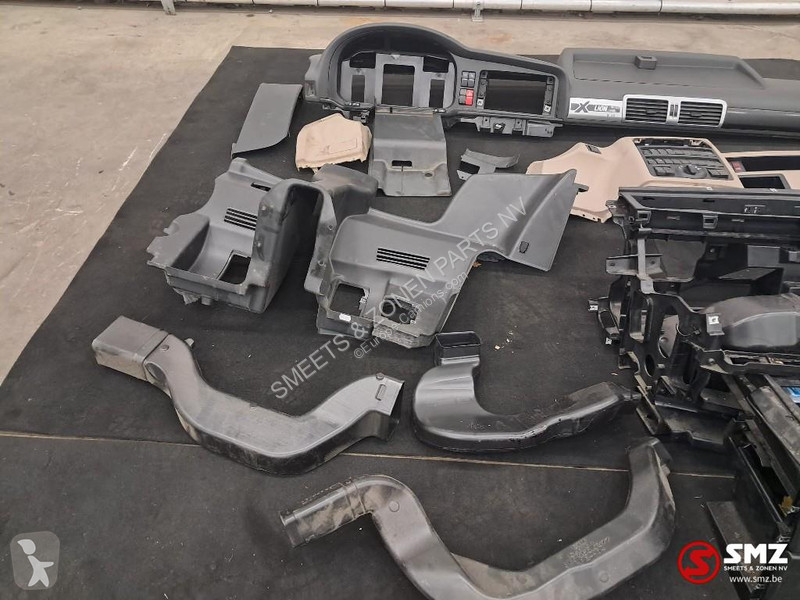 قطع غيار الآليات الثقيلة MAN Occ dashbordset...