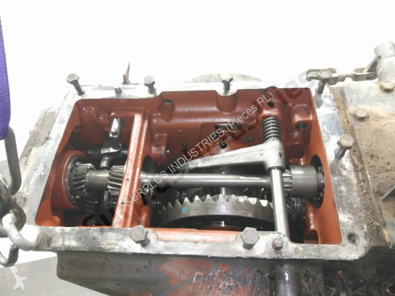قطع غيار الآليات الثقيلة Claas ELIOS 230