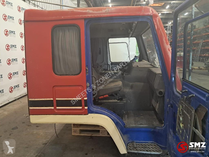 قطع غيار الآليات الثقيلة Volvo Occ Cabine Volvo