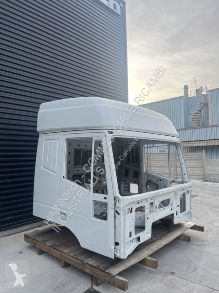 قطع غيار الآليات الثقيلة Iveco EUROSTAR 1993 ->...