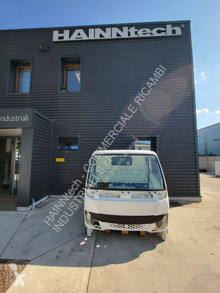 قطع غيار الآليات الثقيلة Mitsubishi Fuso CANTER...