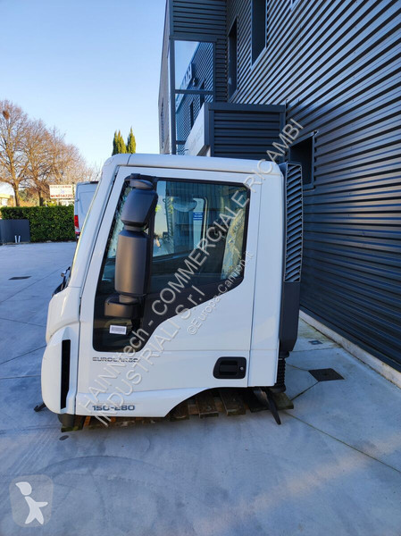 قطع غيار الآليات الثقيلة Iveco Day Cab