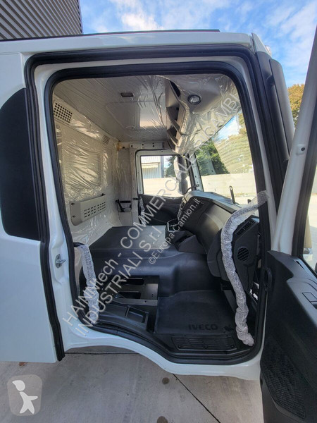 Pezzi di ricambio per mezzi pesanti Iveco X-Way...
