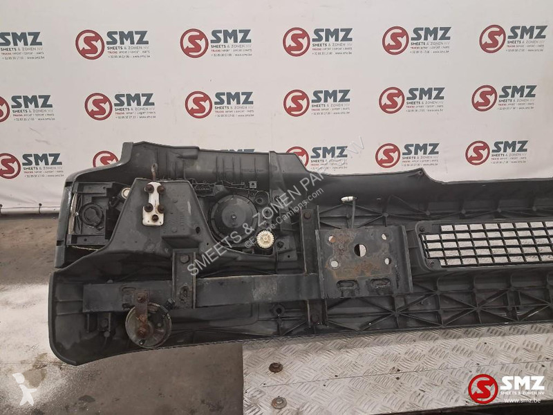قطع غيار الآليات الثقيلة Renault Occ voorbumper...