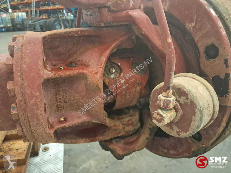 قطع غيار الآليات الثقيلة Iveco Occ vooras 6x6...