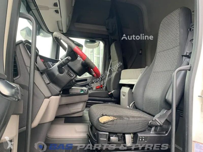 قطع غيار الآليات الثقيلة Scania