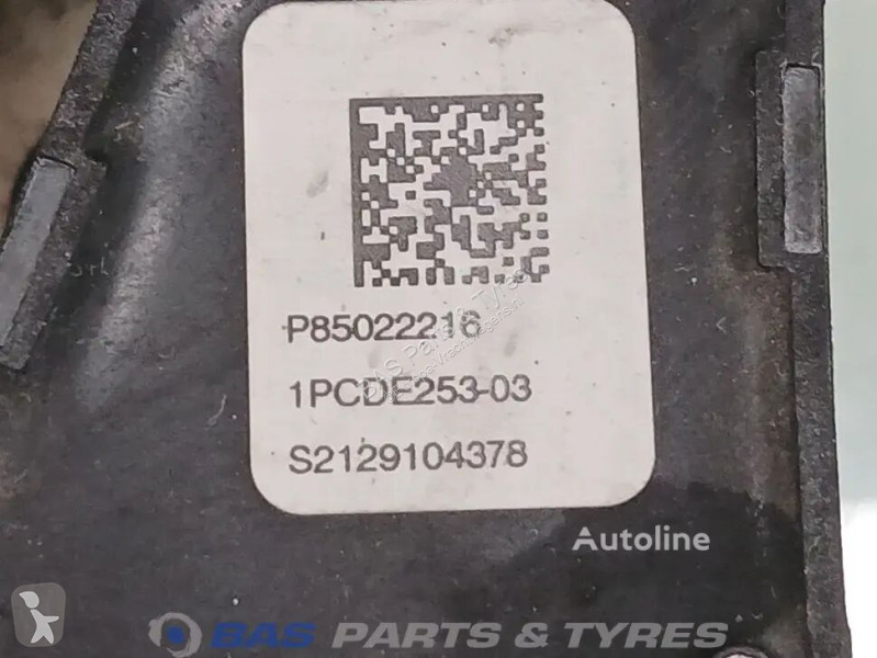 قطع غيار الآليات الثقيلة Renault AdBlue pump