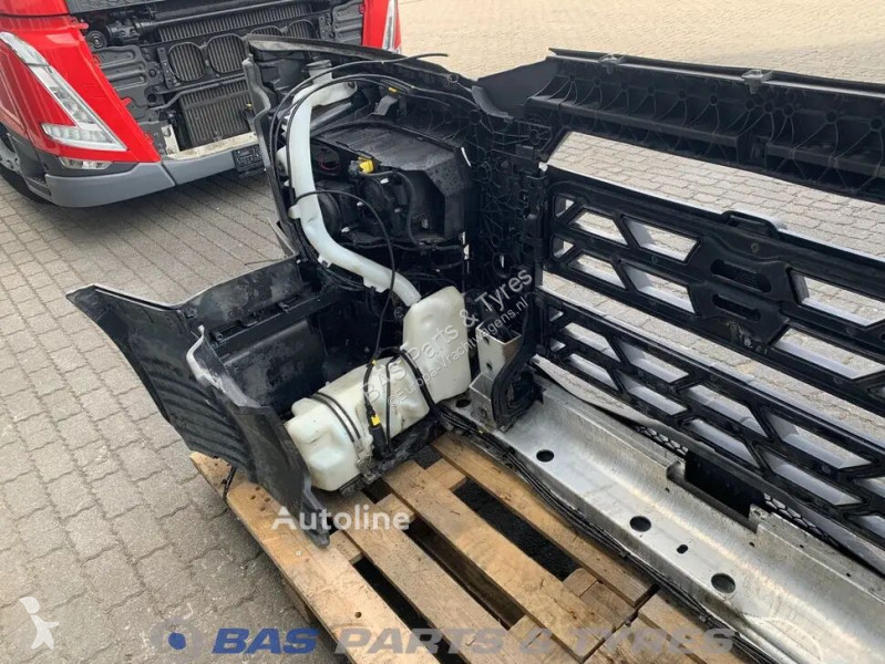 Pezzi di ricambio per mezzi pesanti Renault...