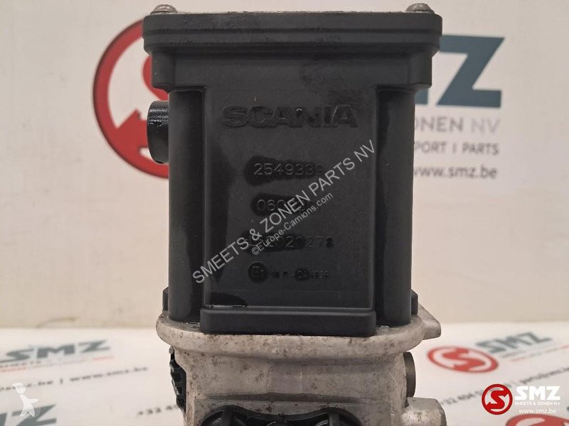 قطع غيار الآليات الثقيلة Scania Occ AdBluepomp...